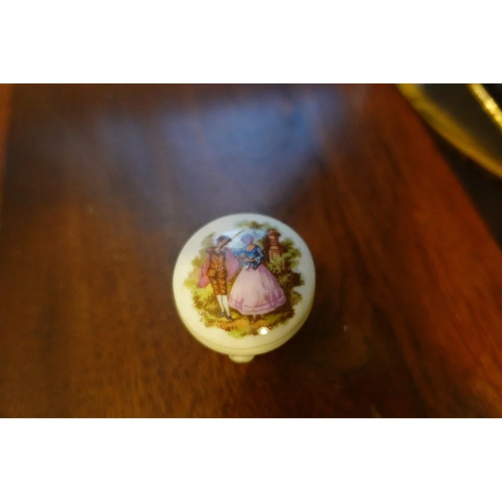 antique Limoges France trinket‎ box courting couple 2pc mini collectible